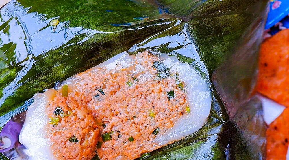 Master bánh nậm lá dong in a hands-on cooking class